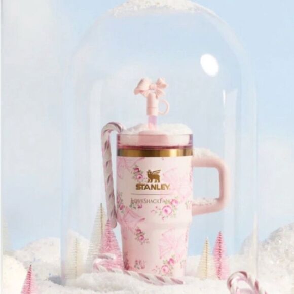 LoveShackFancy x Stanley 20oz Quencher - Picture 2 of 16